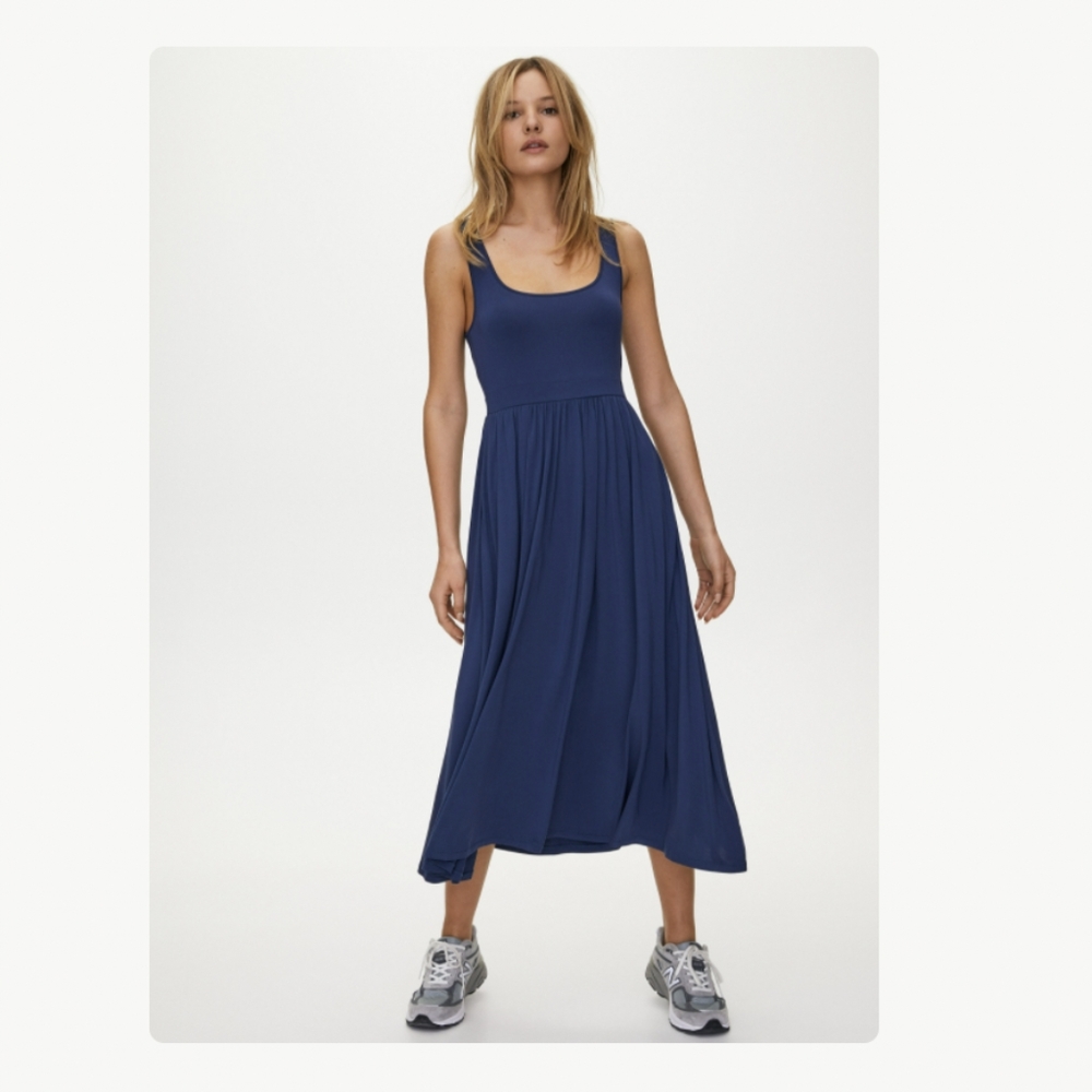 NWT Aritzia Wilfred Assonance midi dress